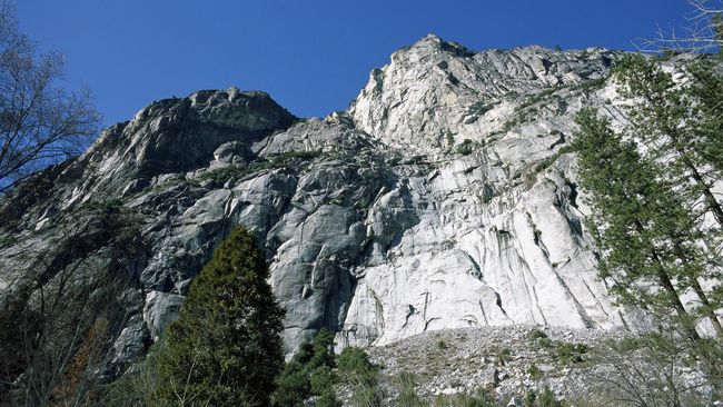Menjajal Jalur Trekking Purba di Sekitar Kota Kembang