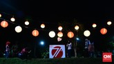 Hari Kemerdekaan Indonesia ke-71 dirayakan dengan berbagai cara. Di Solo, perayaan tersebut dilakukan dalam bentuk festival lampion. (CNNIndonesia/Andika Putra)
