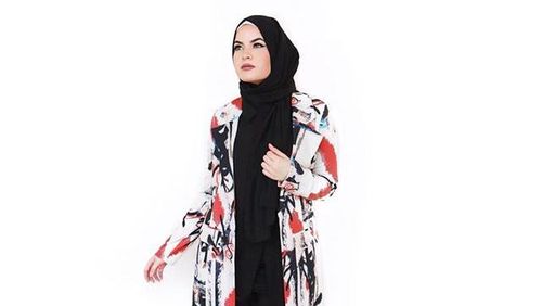 Foto: Inspirasi Busana ke Kantor dari Blogger Hijab Dunia 1 Foto: Inspirasi Busana ke Kantor dari Blogger Hijab Dunia 1