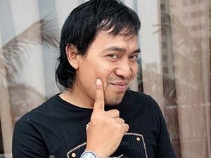 Nu Nyamos Tina Viralitas Komeng