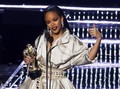 Cuplikan Perdana Film Rihanna-Childish Gambino Beredar