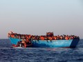Dikira Penyelundup, Angkatan Laut Libya Tembak Kapal MSF