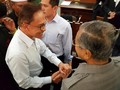 Mahathir Jabat Tangan Anwar Ibrahim, Malaysia Gempar