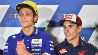 Tetap di Honda, Marquez Disindir Tak Seberani Rossi