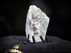 Wujud Batu Berlian Terbesar Kedua di Botswana
