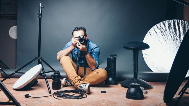 Fotografer Mario Testino Tersandung Dugaan Pelecehan Seksual