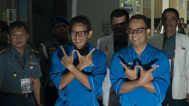 Isyarat Cemburu Jokowi, Meredam Anies dan Mengangkat Sandiaga