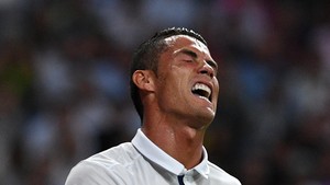 Ronaldo Mengaku Marah Ketika Oezil Tinggalkan Madrid