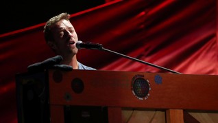 Cerita di Balik Pantai dalam Lagu 'Yellow' Coldplay