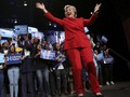 Pantsuit, Fesyen Wajib Clinton saat Melawan Trump