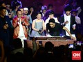 Gempita Glenn Fredly Rayakan Usia Baru bersama Sang Idola