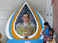 Turis di Thailand Respek Mendiang Raja Bhumibol
