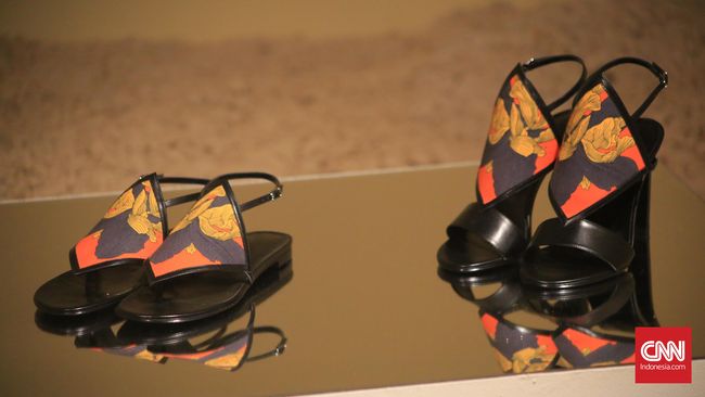 Definisi Baru Sandal Jepit dari Hermes