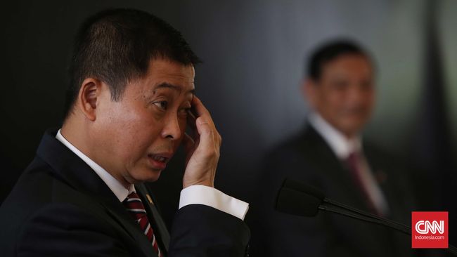 Menteri Jonan 'Curhat' Susahnya Sunat Tarif Listrik