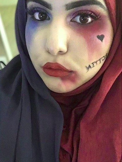 Bukan Harley  Quinn  Hijabers dengan Makeup Halal ey Quinn  