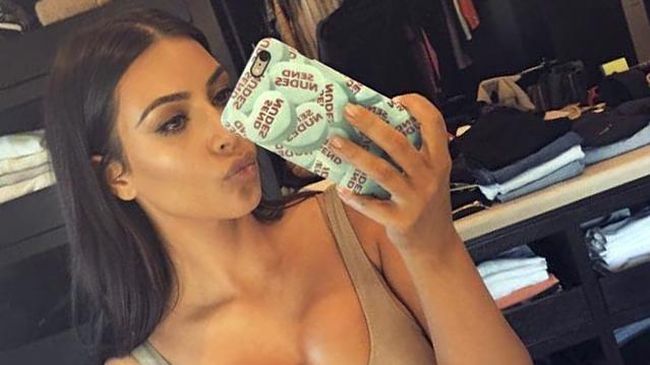 Kim Kardashian Ungkap Rahasia Terkenal Lewat Media Sosial