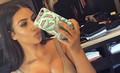 Kim Kardashian Ungkap Rahasia Terkenal Lewat Media Sosial