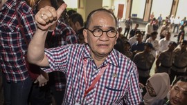 Ruhut Bandingkan Korupsi Era Jokowi dan Soeharto