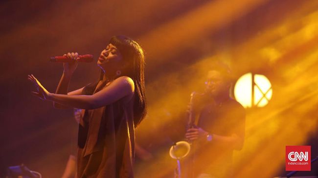 Kolaborasi dengan Anak Tunanetra Buat Haru Yura Yunita