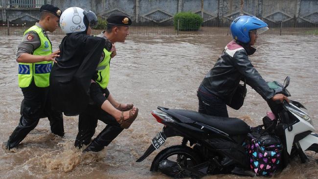 Jawa Barat Siaga Darurat Banjir dan Longsor Hingga Mei