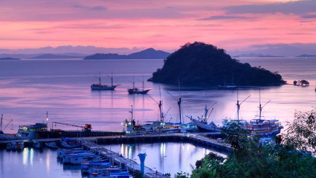 Menpar Arief Puji Gerak Cepat Kemenhub Sulap Labuan Bajo