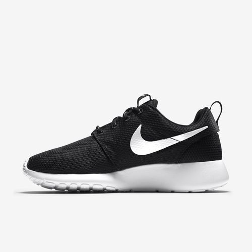 Foto: 10 Sneakers Paling Populer di 2016 2 Foto: 10 Sneakers Paling Populer di 2016 2