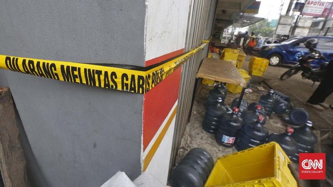 Ledakan Tabung di Jatiwaringin, Wajah Pegawai Toko Terluka