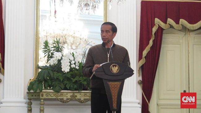 Heboh Jaket Bomber Jokowi Dongkrak Saham MAPI 250 Poin