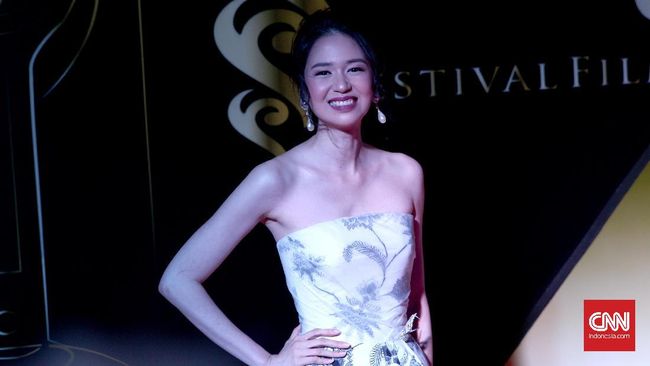 Susy Susanti Sebut Laura Basuki Terlalu Cantik