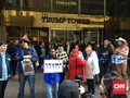 Kegilaan Rutin di Depan Menara Trump