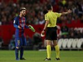 Barcelona Banding Insiden Sepatu Lionel Messi