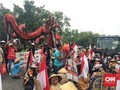 Naga dan Kendi Iringi Demo Petani Kendeng di Mahkamah Agung