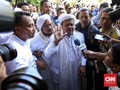 Rizieq Shihab Diperiksa, Massa Geruduk Polda Jabar
