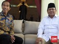 Senyum Hashim Ditanya soal Jokowi Ajak Prabowo Jadi Cawapres