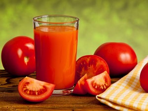 6 Manfaat Jus Tomat: Jaga Kesehatan Jantung hingga Cegah Kanker