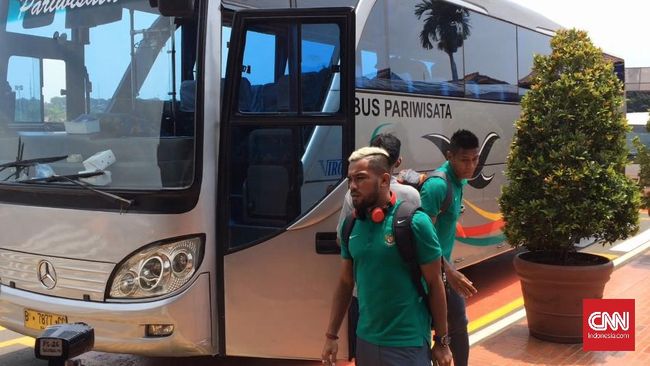 Kepergian Timnas Indonesia Tak Diiringi Banyak Suporter