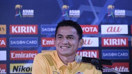 Bobotoh Dukung Kiatisuk Latih Persib Bandung