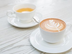 Kopi dan Teh Sama-Sama Sehat, Tapi Mana yang Lebih Baik?