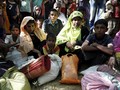 Kabur dari Myanmar, Ratusan Orang Rohingya Tiba di Bangladesh