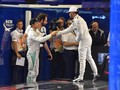 Hamilton Tak Peduli Pengganti Rosberg