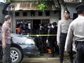 Densus Ringkus Terduga Teroris Jaringan JAD di Tangsel