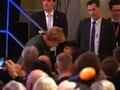 Merkel Kabulkan Impian Bocah Imigran Afghanistan