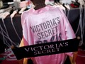 Nama 46 Model yang Melenggang di Victoria's Secret 2018