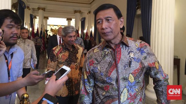 Open House Lebaran Di Mata Menko Wiranto