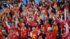 Riedl Antusias Hadapi Teror Suporter Vietnam