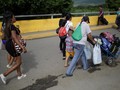 Obat Langka, Warga Venezuela Mencari Kesembuhan di Kolombia