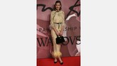 Sejak awal menapaki jagat modeling di usia 16 tahun, Alexa Chung tetap langsing. Kini, di usia 33 tahun, dara keturunan China-Inggris ini melebarkan sayapnya sebagai presenter acara televisi dan editor tamu Vogue Inggris. (REUTERS/Neil Hall)