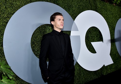 Pengalaman Tom Holland Pakai Thong Saat Berperan Jadi Spiderman Pengalaman Tom Holland Pakai Thong Saat Berperan Jadi Spiderman
