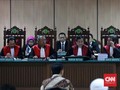 Serba-Serbi Sidang Perdana Ahok