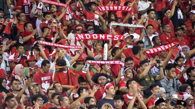 Erick Thohir Berjingkrak Sambut Kemenangan Indonesia